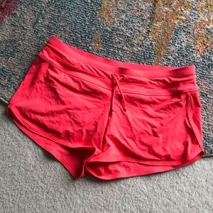 Athleta Kata Shorts